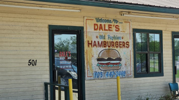 Dales Old Fashions Hamburger outside