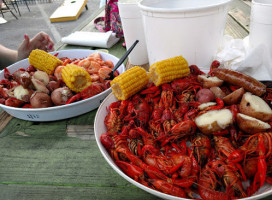 The Crawfish House food