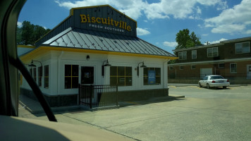 Biscuitville food