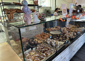 Flour Weirdoughs food