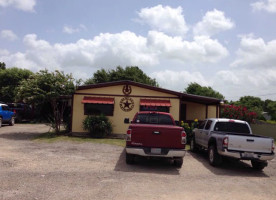 Taqueria El Rancho outside