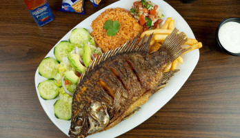 Mariscos El Navegante food