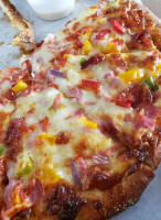 Tie Dye Pizzaria food