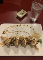 Momiji Sushi Hibachi food