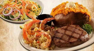 Colton's Steak House Grill food