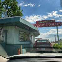 Hal's Hamburgers food