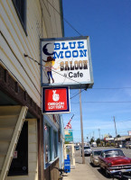 The Blue Moon Saloon Cafe outside