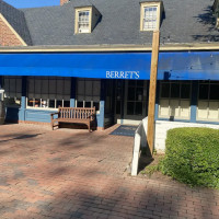 Berret's Seafood And Taphouse Grill food