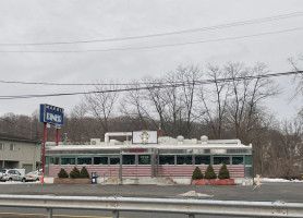 Makris Diner outside