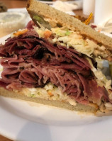 Gruby's New York Deli food