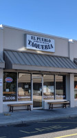 El Pueblo Taqueria outside