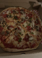 Uncle Vinny's Pizzeria food