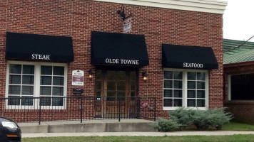 Olde Towne Steak & Seafood outside