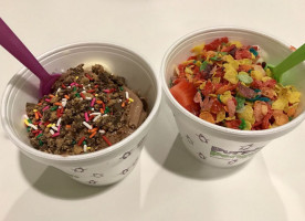 Purple Penguin Premium Frozen Yogurt outside