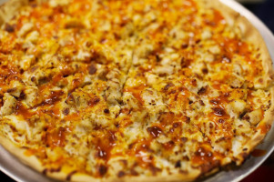 Larry's Pizza Of Cabot food