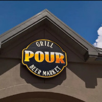 Pour Beer Market & Grill - Airdrie inside