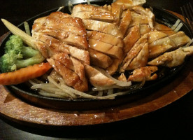 Hana Japanese Steakhouse food