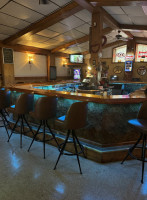 Ventura's Tavern inside