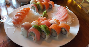 Godai Sushi Bar And Restaurant food