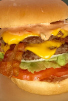 Tomboy's Famous Chiliburgers food