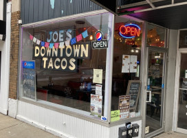 Joe's Downtown Tacos food