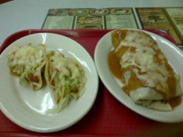 Los Tacos food