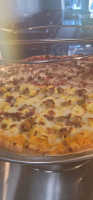 Elkader Pizzeria food