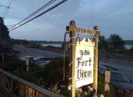 Fort View Inn inside