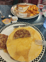 Burleigh's Luncheonette food