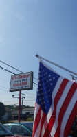 O's Diner outside