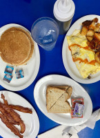 Bob Edith's Diner Columbia Pike inside