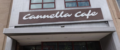 Cannella Cafe food