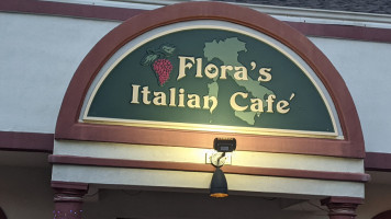 Flora's By Coastal Capri food