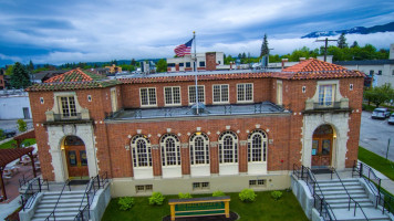 Mickduff's Brewing Company outside