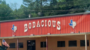 Bodacious -b-q outside