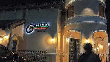 Genti's Italiano food