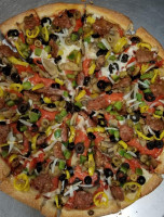 Neechi's Pizza food