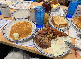 Uncle Bill's Pancake House food