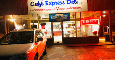 Graded Express Deli outside