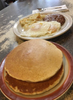 The Town Haul Diner food