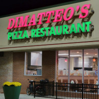 Di Matteo's Pizza outside