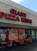 Giant Pizza King inside