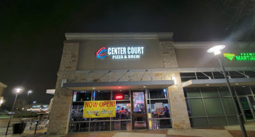 Center Court Pizza Brew Pearland Parkway food