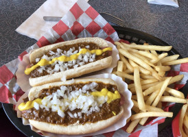 Hotdoggers Coney Cafe food