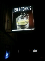 Jen Tonic's inside