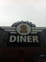 Juke Box Diner Annandale outside