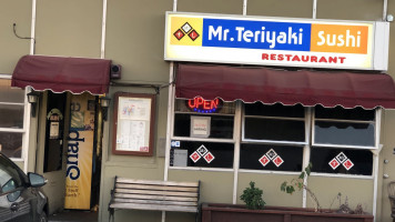 Mr. Teriyaki outside