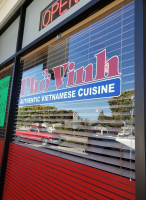 Pho Vinh Vietnamese outside