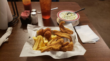 Bubba's Catfish House food