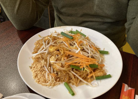 Pinto Thai food